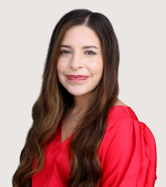 Victoria Garza-Fraser headshot